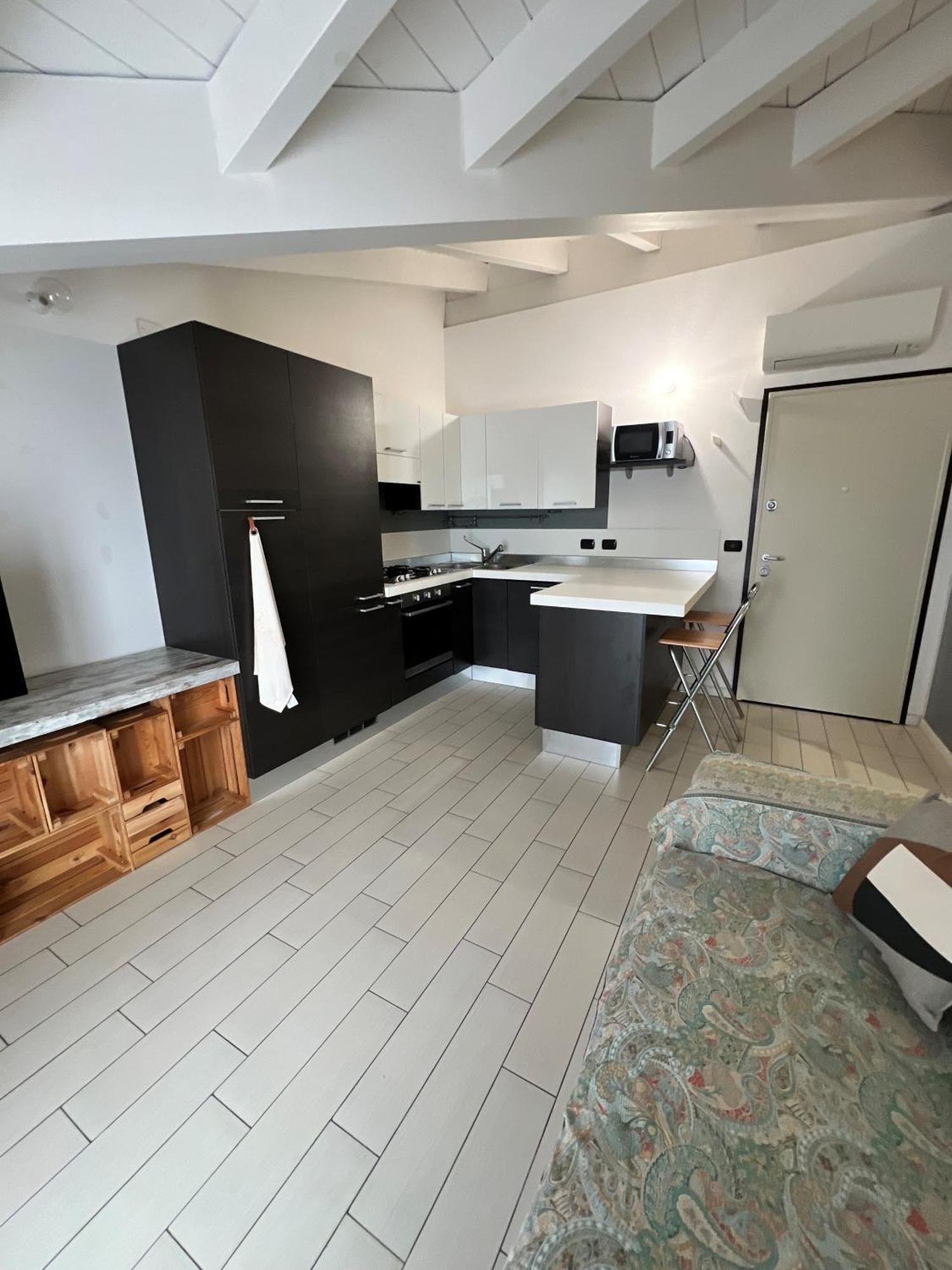 Apartamento Mansarda Polpetta Corsico Exterior foto