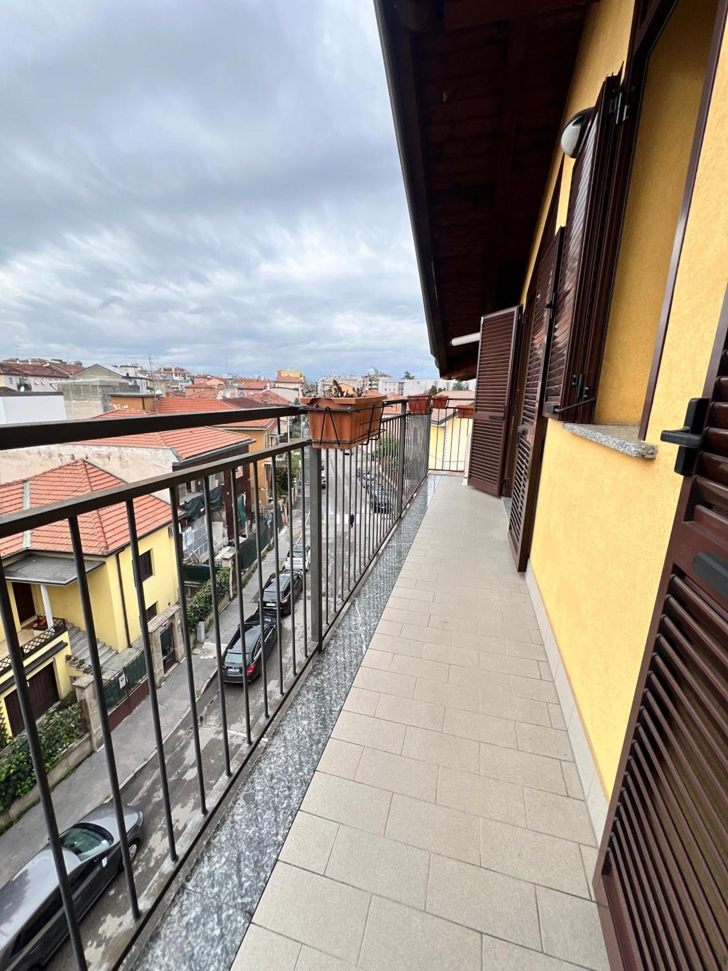 Apartamento Mansarda Polpetta Corsico Exterior foto